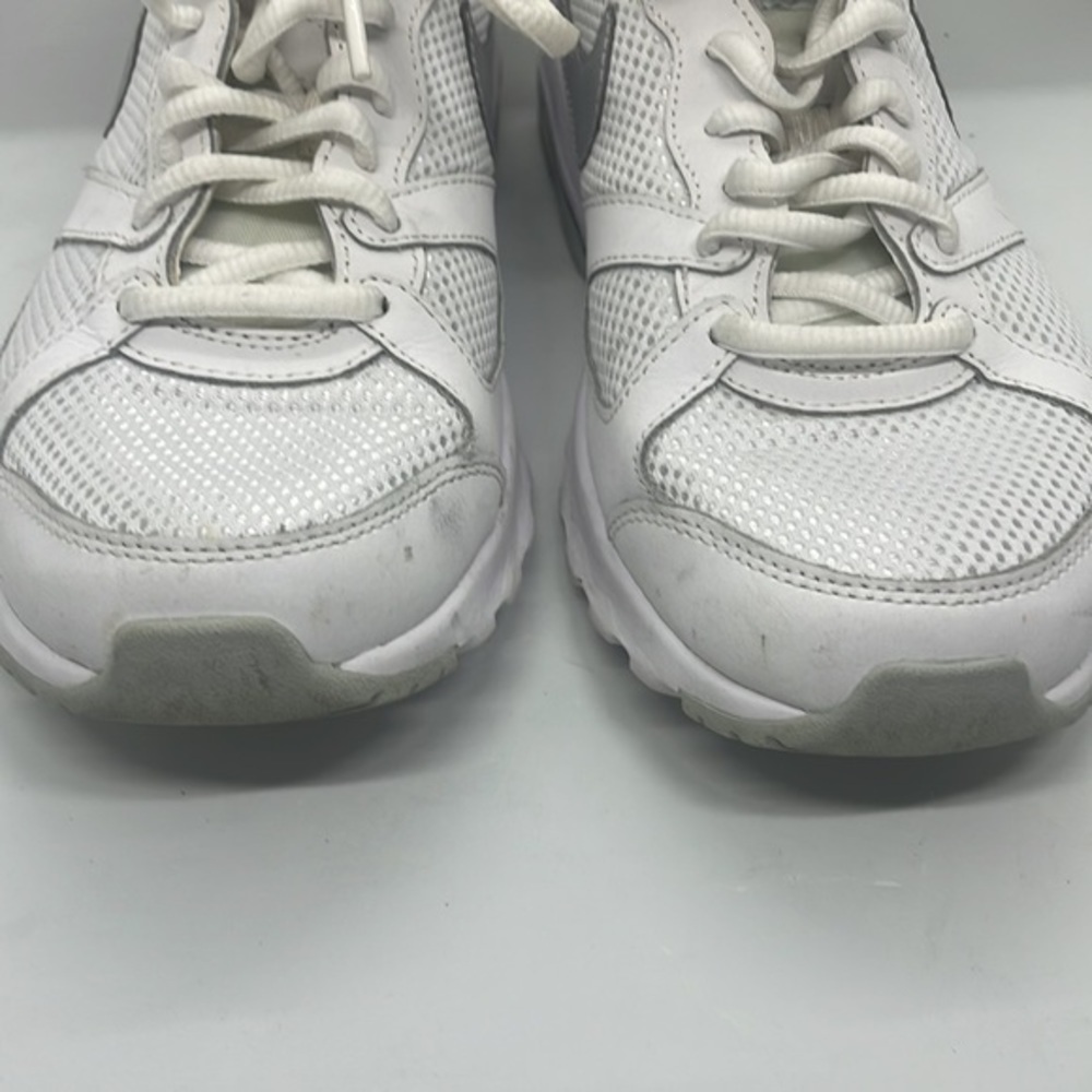 Nike Shoes Nike Air Max size 8.5 white with gray athletic - Picture 9 of 9